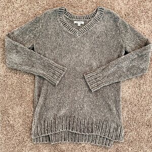 Orvis Heather Gray V-Neck Sweater